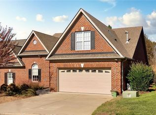 1135 Muirfield Ave, Clemmons, NC 27012