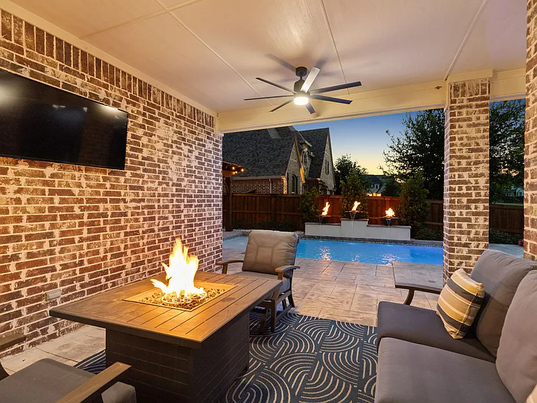 7909 Bonham Cv — Photo 35