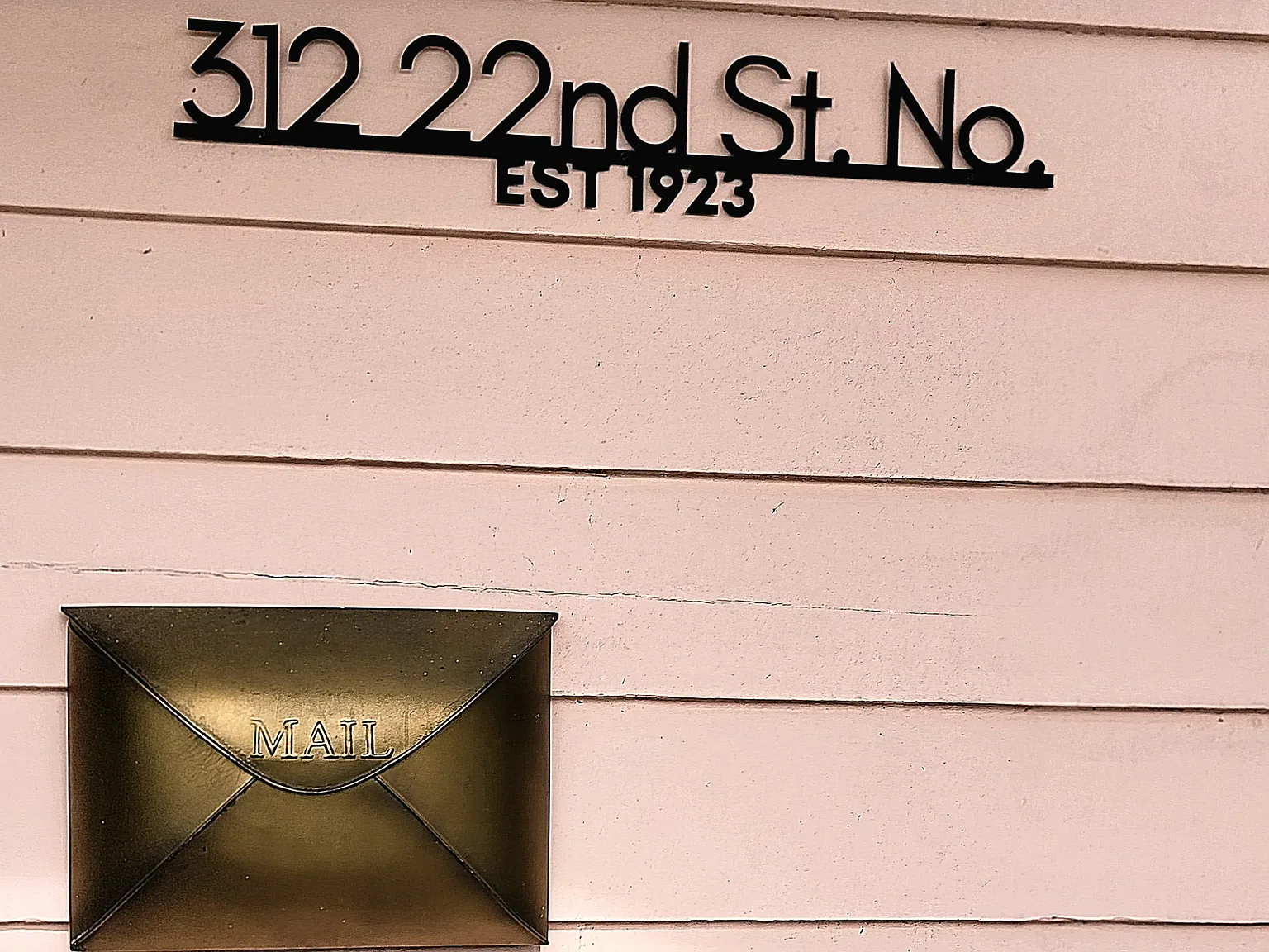 312 22nd St N — Photo 3