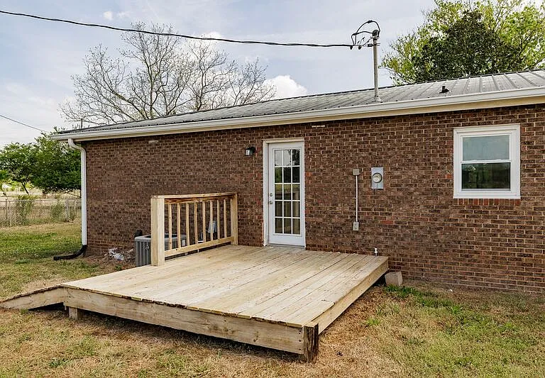 386 Sandy Creek Rd — Photo 22