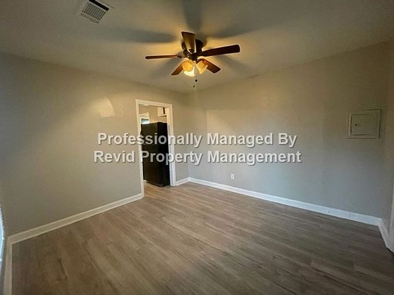 4th image of 2743 Supreme Ave