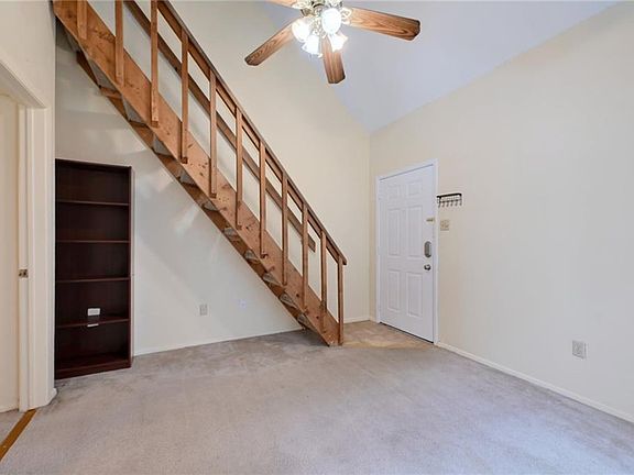 3rd image of 2714 Nueces St APT 205