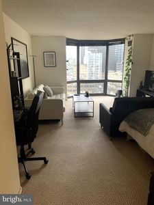 2020 Walnut St APT 10G, Philadelphia, PA, 19103