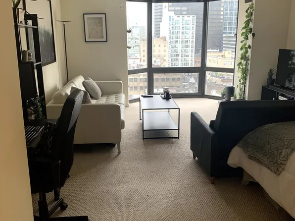 2020 Walnut St APT 10G, Philadelphia, PA 19103