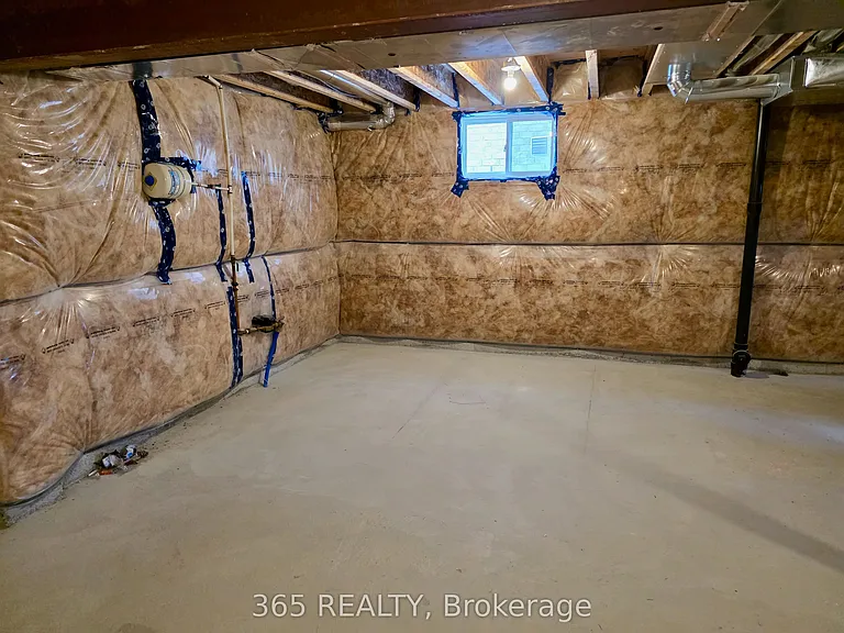 223 Warden St — Photo 45