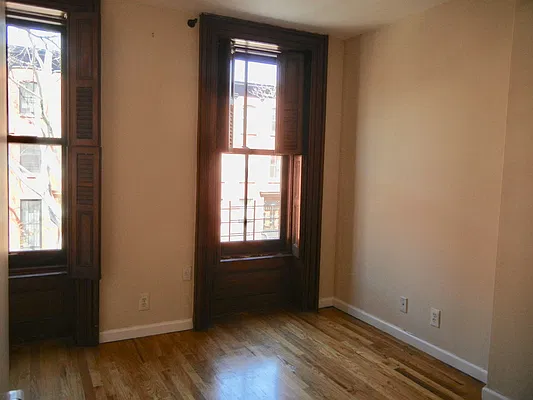 Rented by Brooklyn Heights Real Estate Inc | media 30