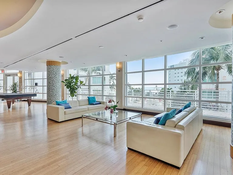 244 Biscayne Blvd #1906 — Photo 33