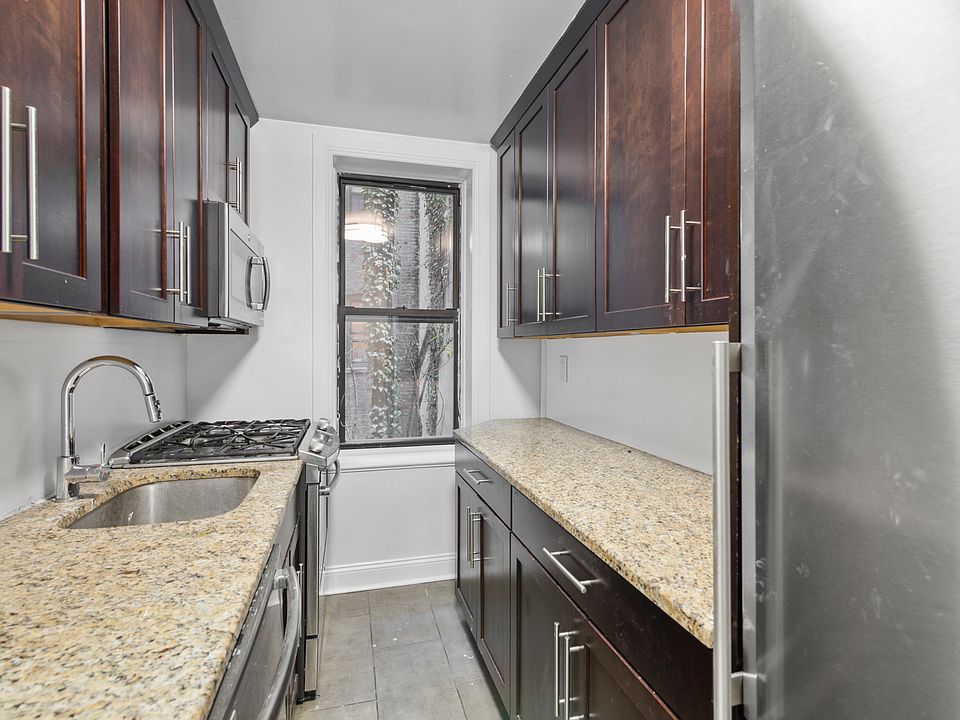 1st image of 414 W 44th St APT 2F