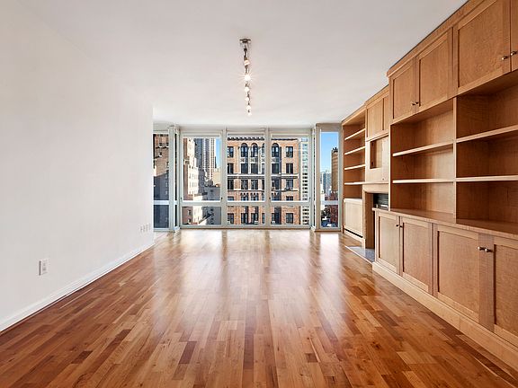 2nd image of 52 Park Ave #14