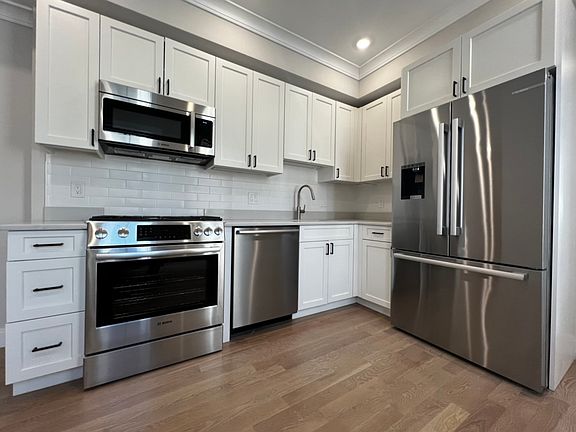 2nd image of 37 Englewood Ave #2
