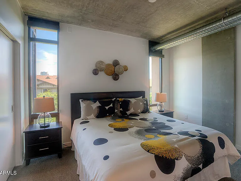 100 W Portland St #506 — Photo 9