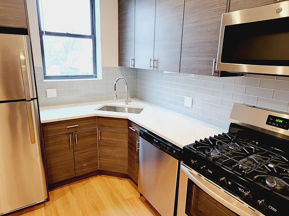1st image of 2510 W Thomas St #1R