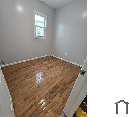 9 Saint James Pl #2L — Photo 6