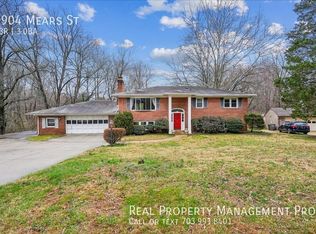 8904 Mears St, Fairfax, VA 22031