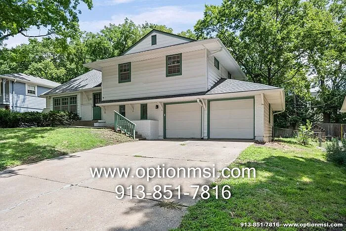 9401 Outlook Dr — Photo 2