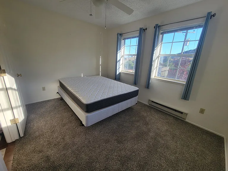 2011 S Main St #4 — Photo 16