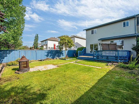 2nd image of 336 Wild Rose Way NW