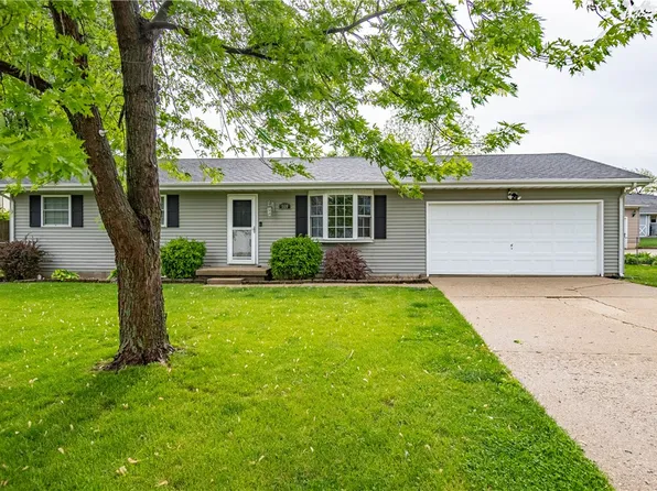 560 Fawn Ct, Mt Zion, IL 62549