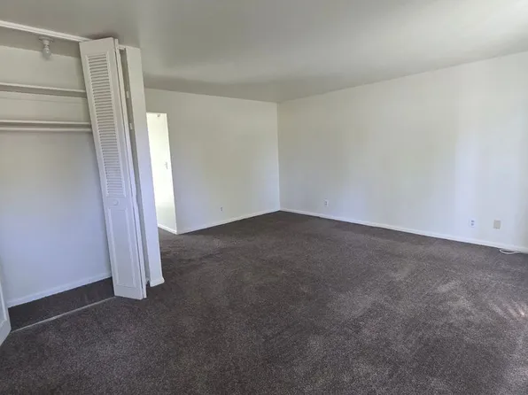 Mulford Park Apartments