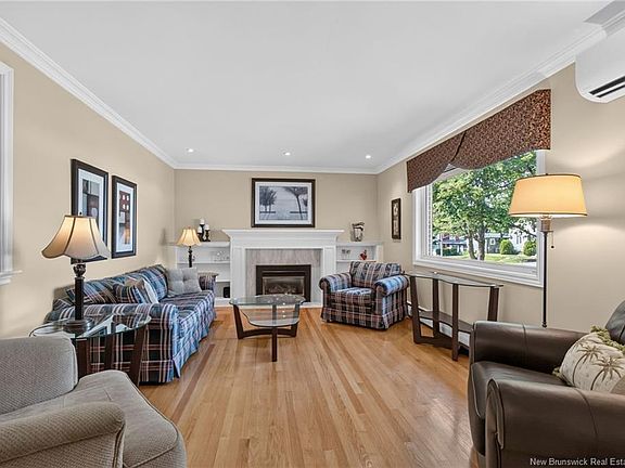 5th image of 81 Mount Royal Blvd