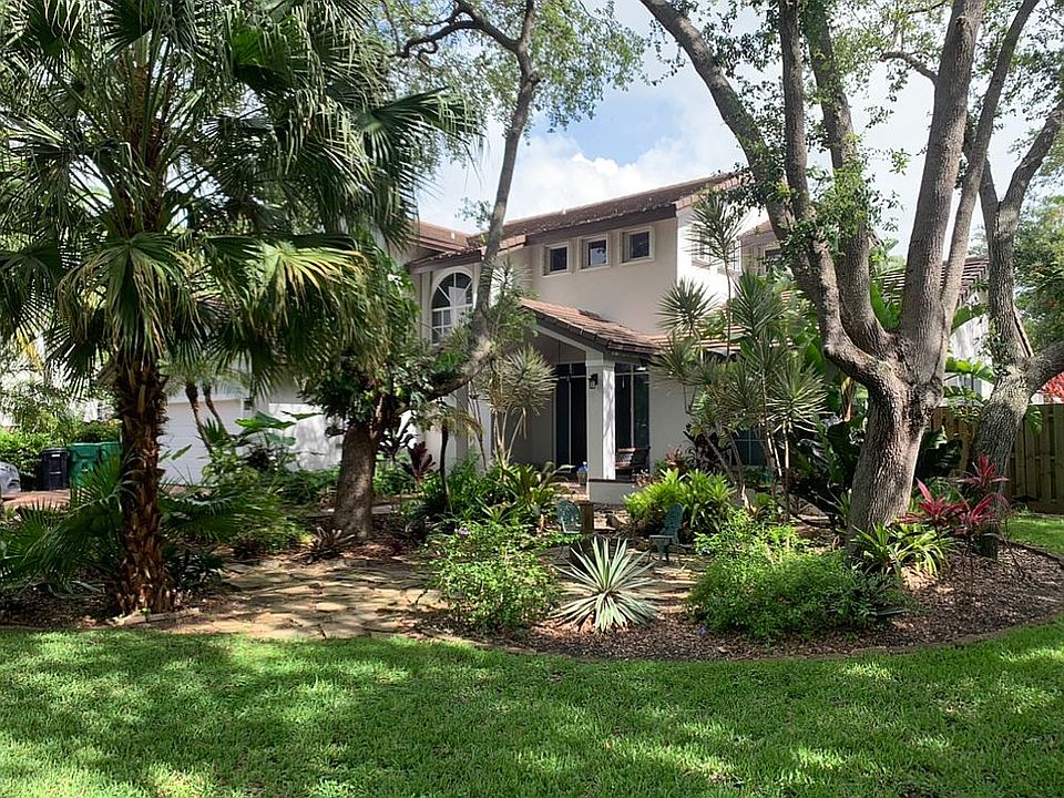 1st image of 8281 SW 172nd St