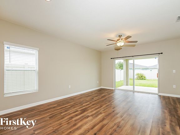 3rd image of 575 Meadow Bend Dr