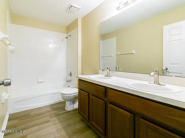 825 Marjories Way — Photo 38
