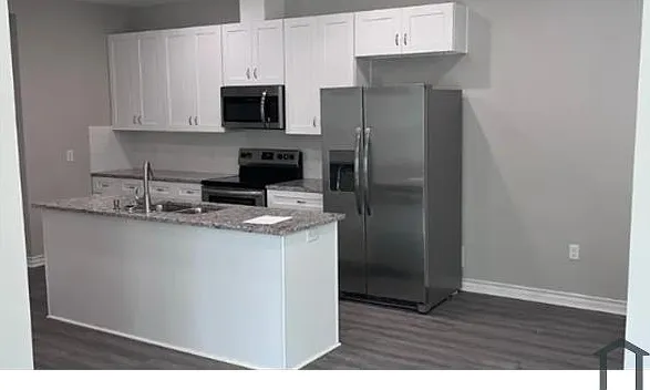 3 bed, 1358 sqft, $1,600 — Photo 3