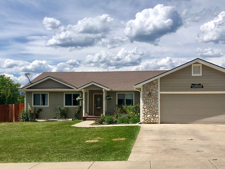 1st image of 727 Lupine Dr