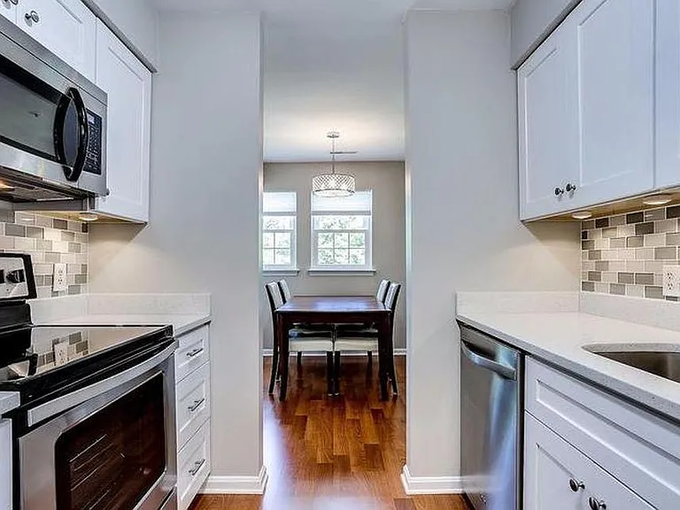 8399 Montgomery Run Rd #H — Photo 5
