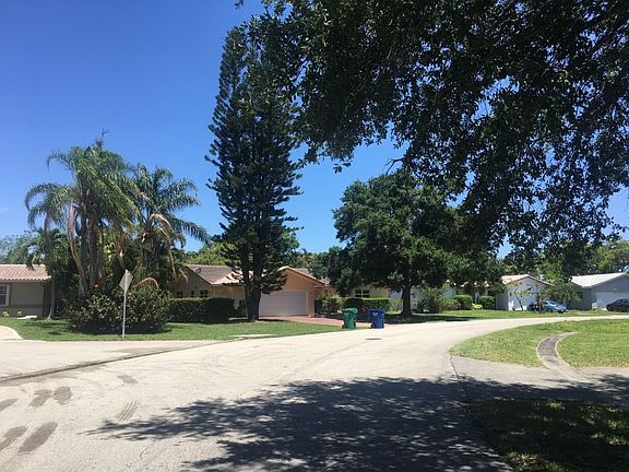 5th image of 3680 NW 111th Ave