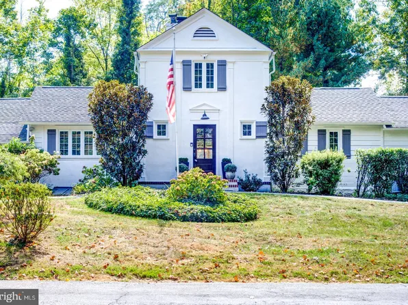 808 Castlefinn Ln, Bryn Mawr, PA 19010