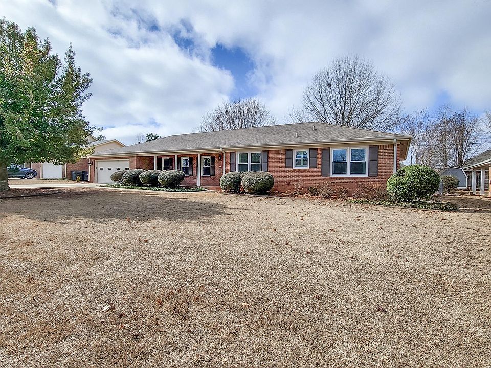 1st image of 107 Shirley Dr