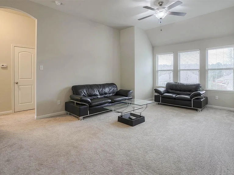 3720 Daisy Ln — Photo 24