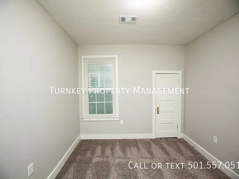 1415 S Cedar St — Photo 6