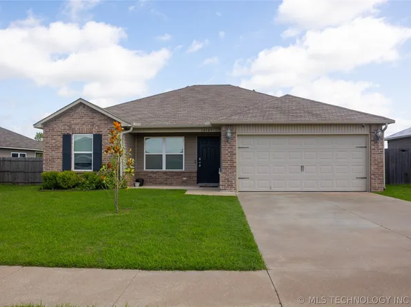 10147 E Larry St, Claremore, OK 74019