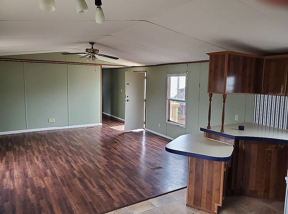 2nd image of 1154 Glenbriar Ct #1154