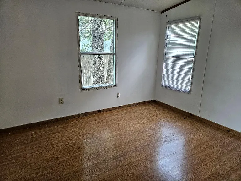127 Iroquois Dr — Photo 10