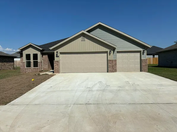 2477 E Timber Oak Street, Republic, MO 65738