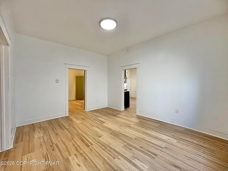 1028 N Webster Ave #1 — Photo 14