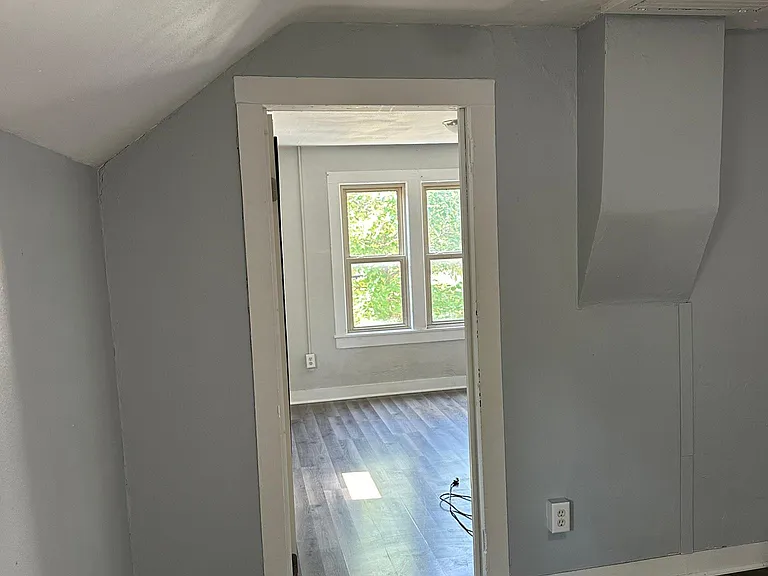 1009 Jackson St — Photo 10