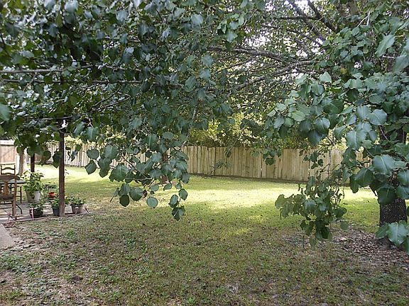 4th image of 15914 Plover Ct