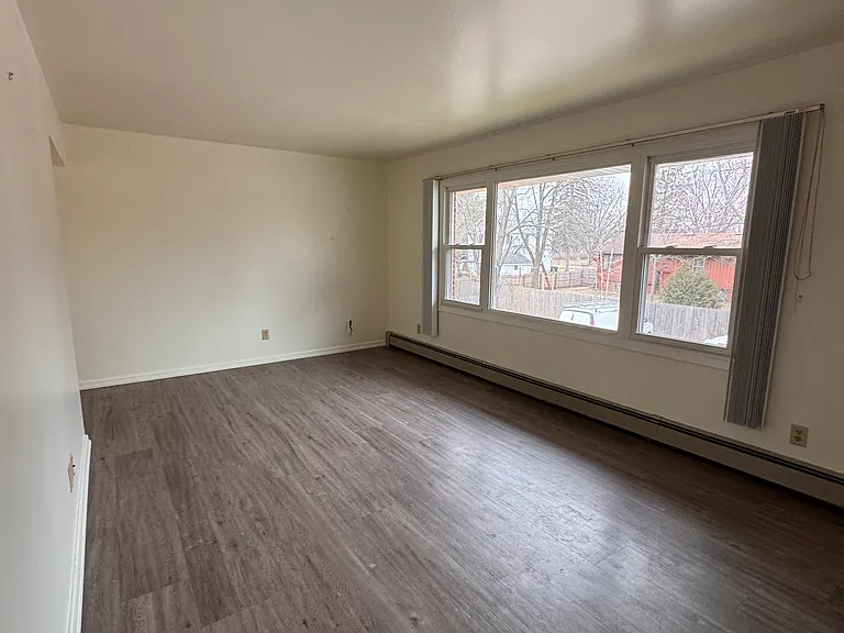 420 Telegraph St #8 — Photo 3