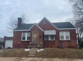 8214 Pelham Ave, Saint Louis, MO 63147