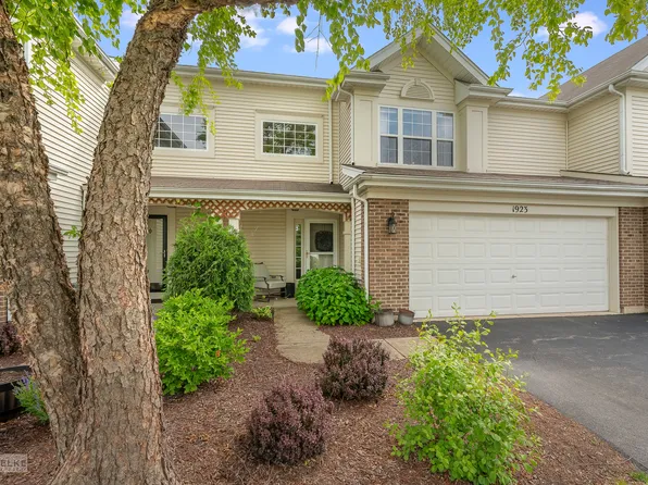 1923 Waverly Way, Montgomery, IL 60538