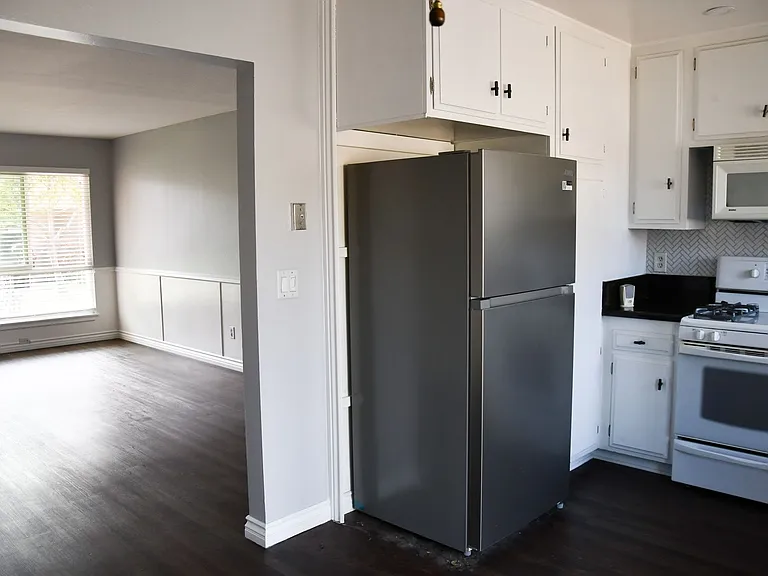 660 S Glassell St #107 — Photo 10