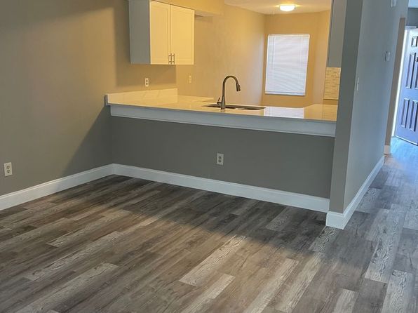 10111 Berry Field Ct