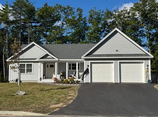 23 Forest Glen Ln, Topsham, ME 04086