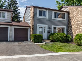 616 Ivy Ct, Wheeling, IL 60090