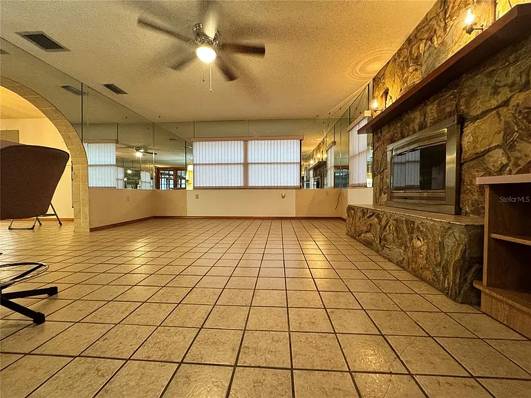 8225 E Highway 25 — Photo 35
